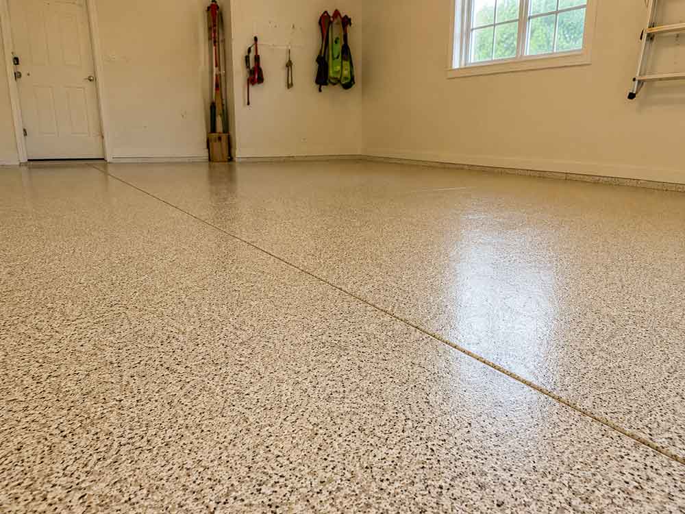 Sandstone tan and brown flake epoxy garage floor